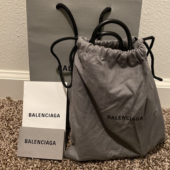 Belenciaga crossbody bag - Picture 5 of 9